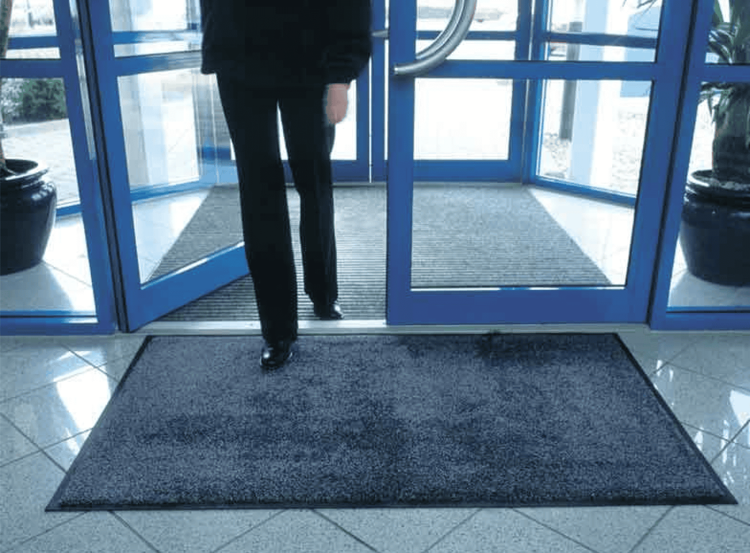 How to clean office mats for chairs and walk in mats keep